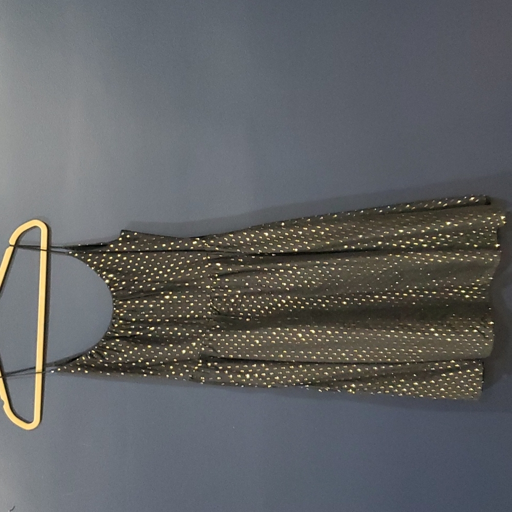 Dress French connection size 8 black and gold